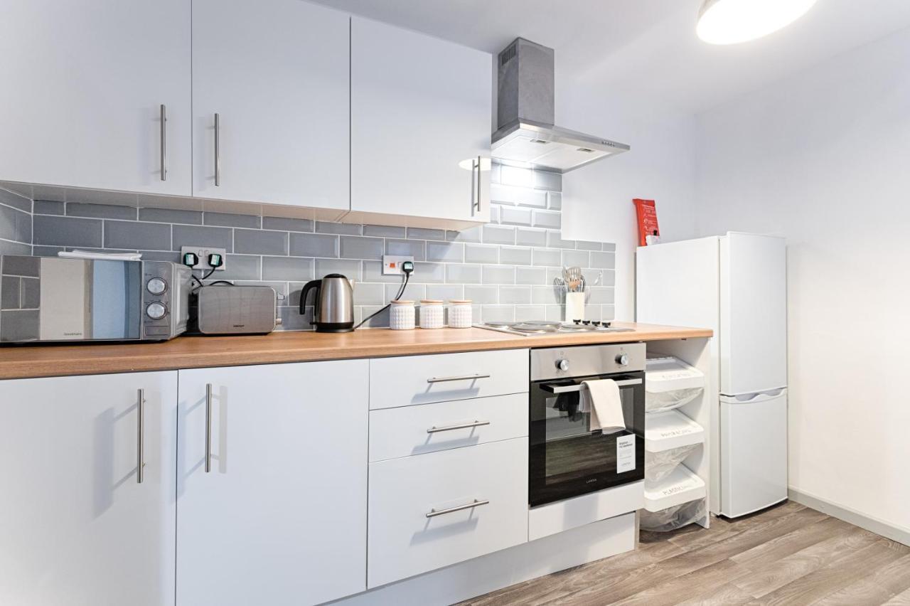 City Centre, Parking, Smart Tv'S In All Rooms Swansea Bagian luar foto