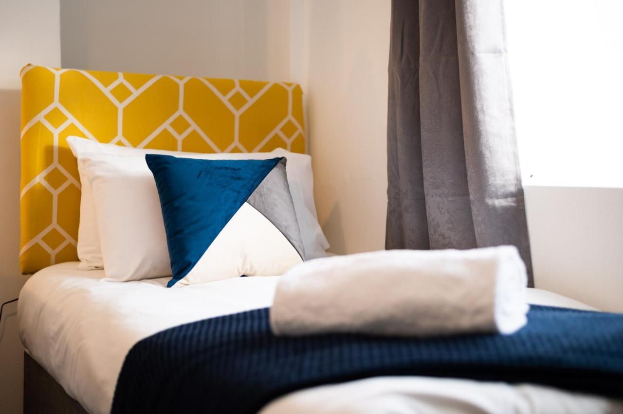 City Centre, Parking, Smart Tv'S In All Rooms Swansea Bagian luar foto