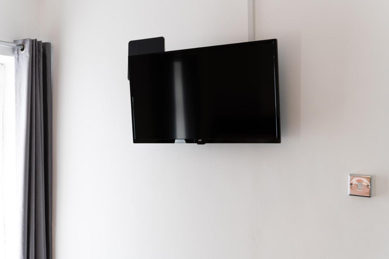 City Centre, Parking, Smart Tv'S In All Rooms Swansea Bagian luar foto