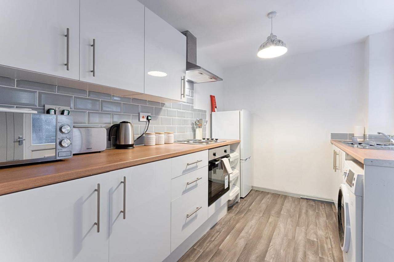 City Centre, Parking, Smart Tv'S In All Rooms Swansea Bagian luar foto